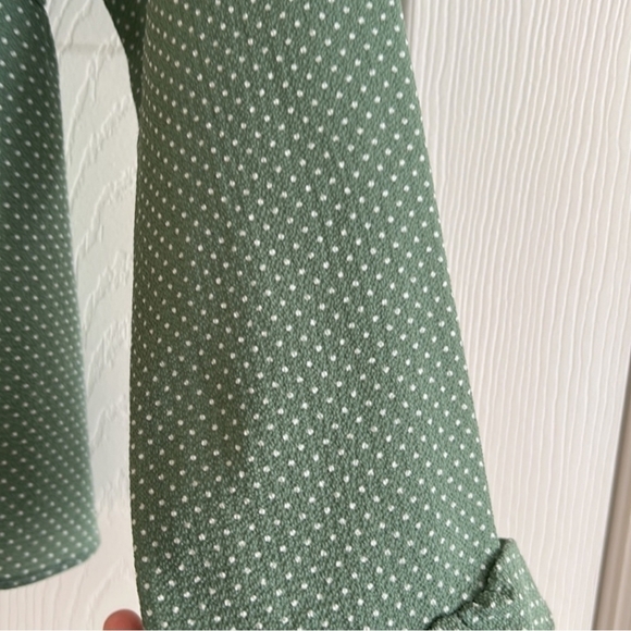 Moa Moa polka dot long sleeve green and white tiered ruffle sleeve blouse - Picture 6 of 8